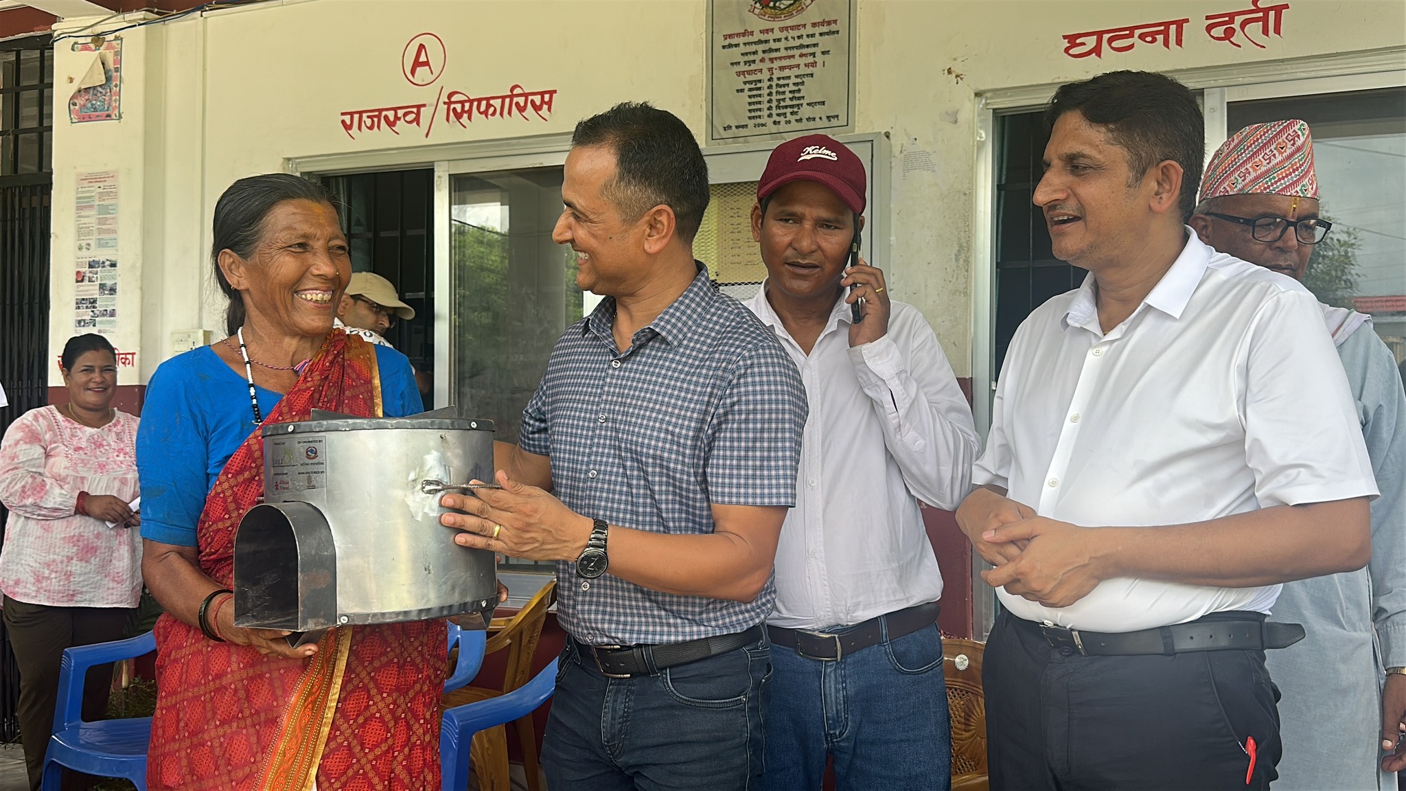 Improved cooking stove in use